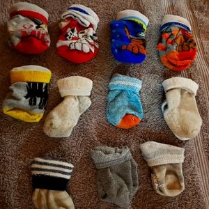 6-12m socks (variety)